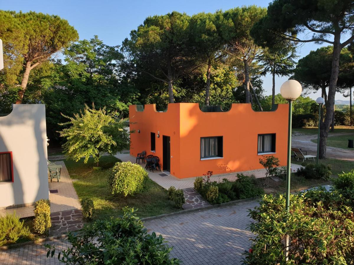 Villaggio Mithos Misano Adriatico Εξωτερικό φωτογραφία